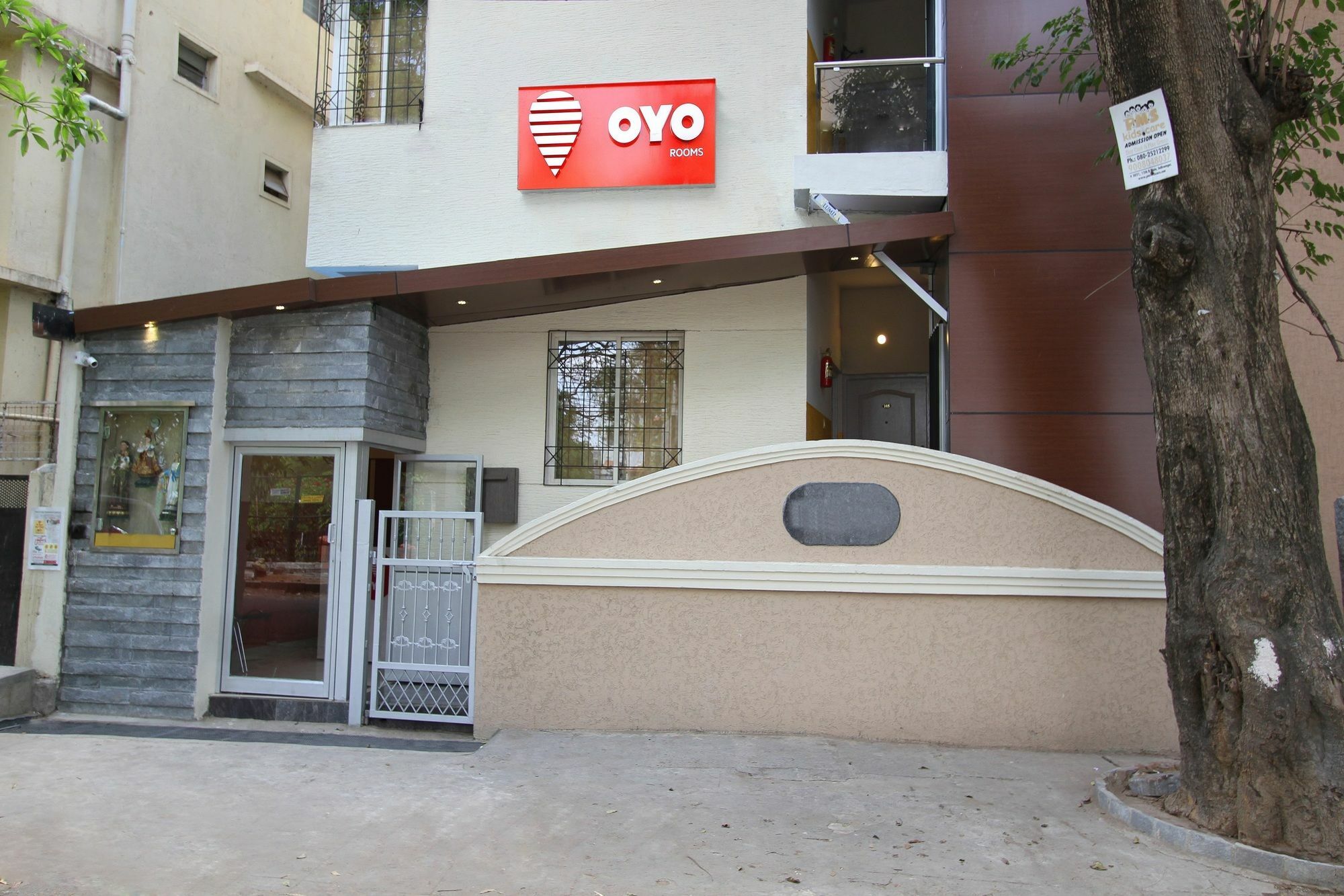 Oyo 8116 Park Inn Bangalore Exteriör bild